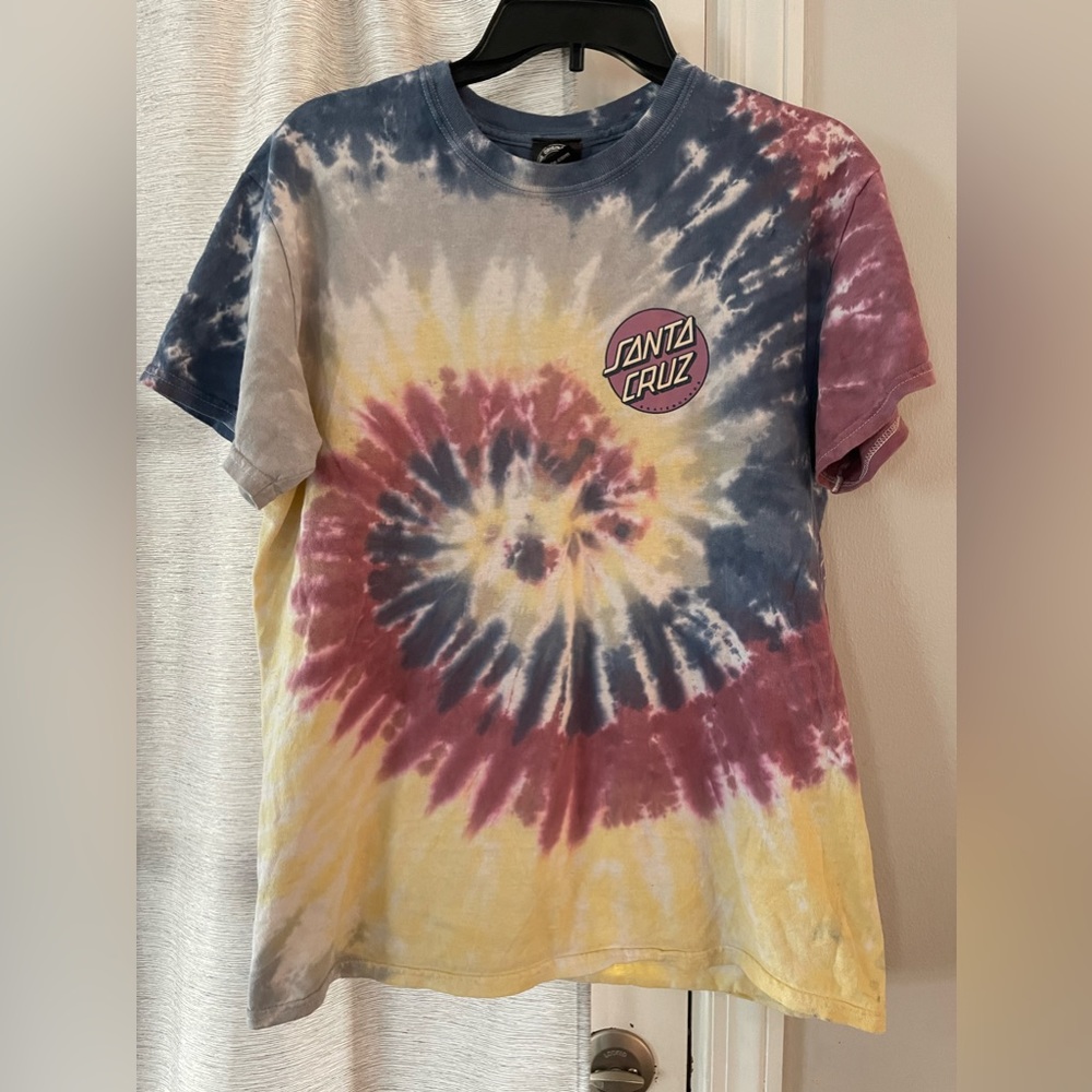Santa Cruz Tye Dye women’s t- shirt size medium